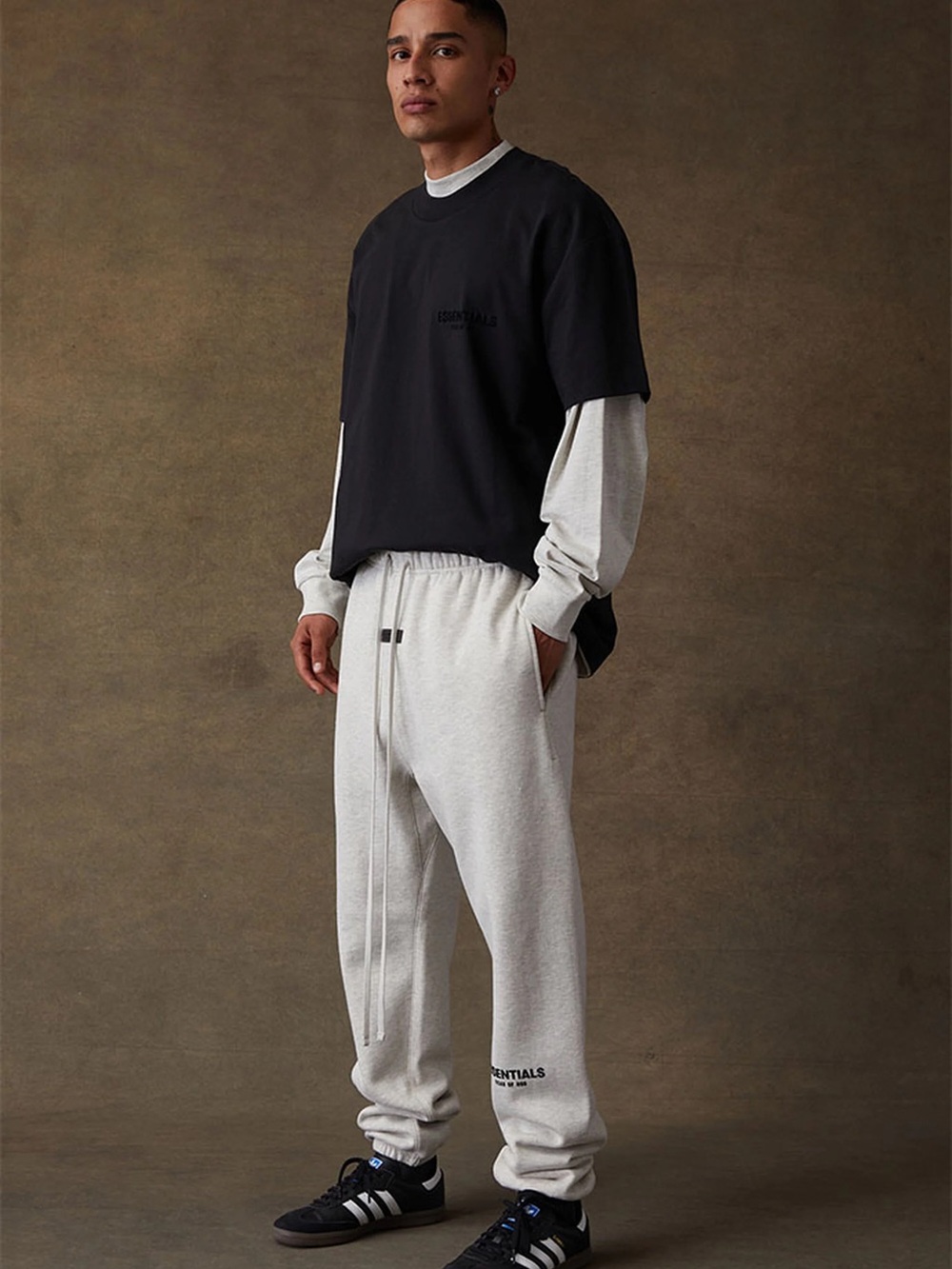 Fear of God Essentials Light Oatmeal Sweatpants  size XL